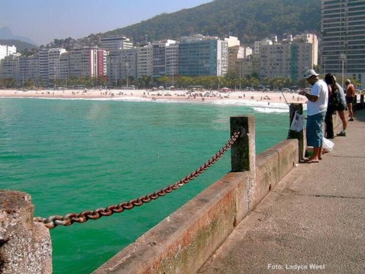 Rio Guesthouse - Um Quarteirao Da Praia De Copacabana Rio de Janeiro Exterior foto